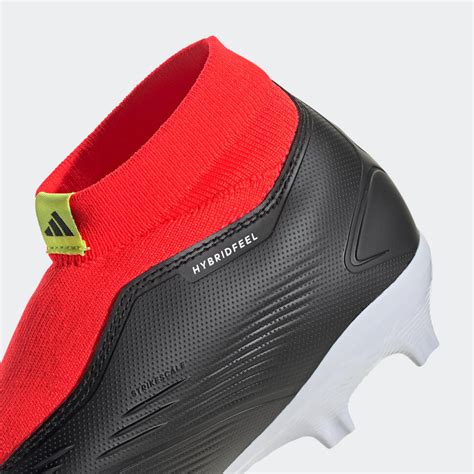 laceless voetbalschoenen.